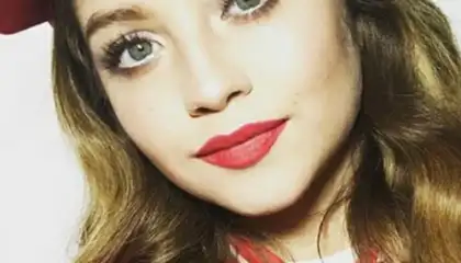 Karol Sevilla Fan App